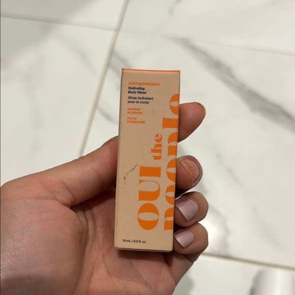 Featherweight Hydrating Body Gloss - Orange - Picture 1 of 1